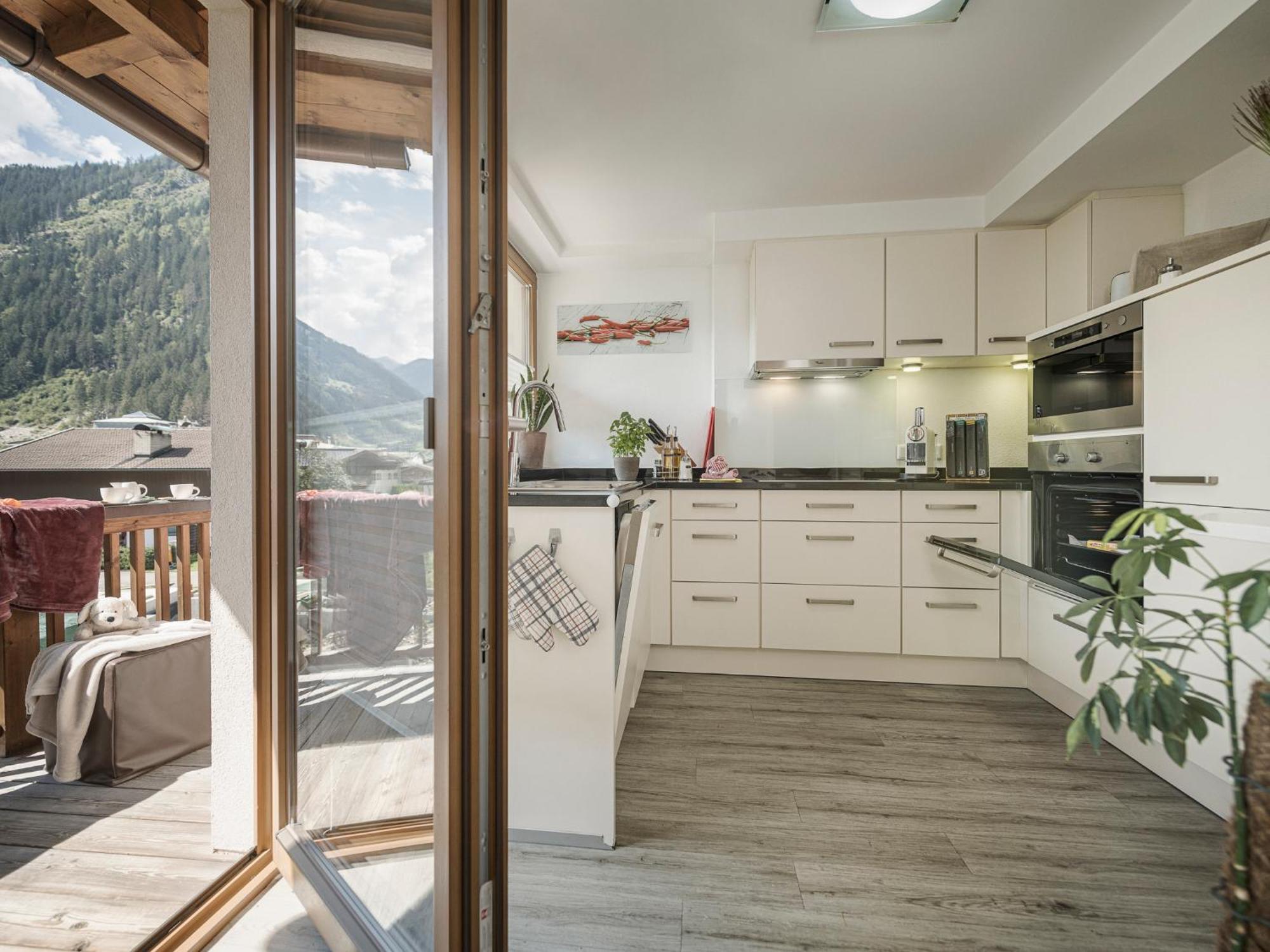 Apart Central - Premium Mountain&Garden Mayrhofen Zewnętrze zdjęcie